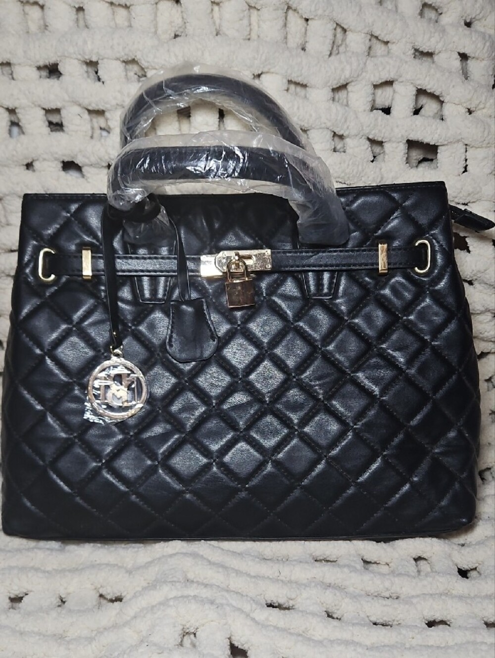 Studio Badgley Mischka Vegan Leather Big Diamond Quilted Tote w/ Front Lock New - Picture 2 of 9